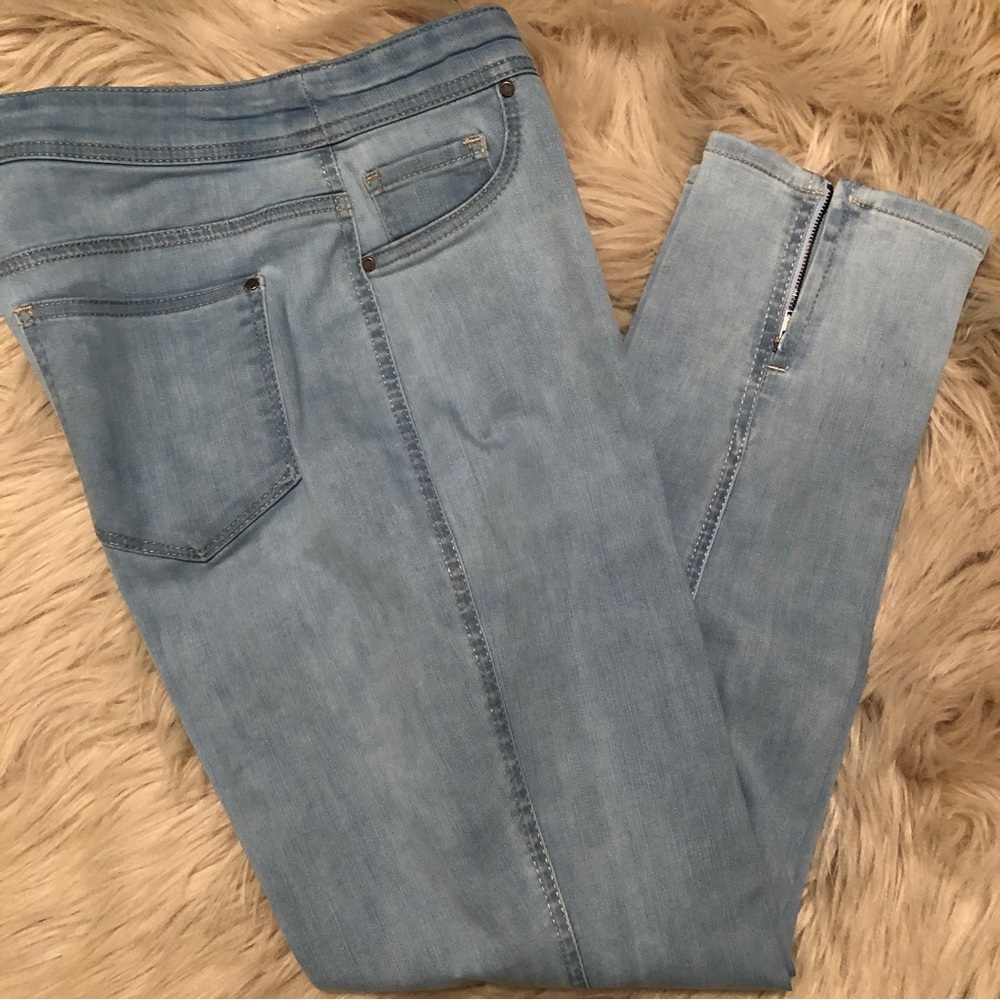 Chicos Perfect Stretch Girlfriend Slim Leg Ankle Chicos Size 1